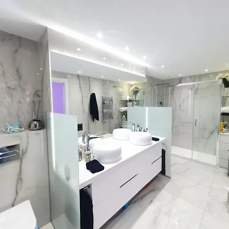 Piso De Vacaciones Moderno * Marbella